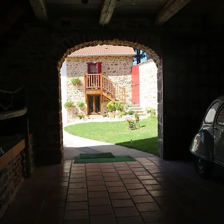 Ferme Des Entremains *
